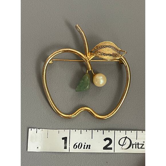 Golden Apple Pin with Pearl and Jade Stone Brooch Vintage - Picture 5 of 5